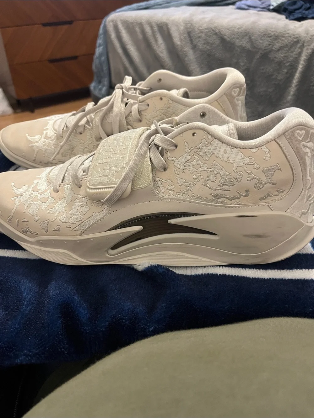Nike Men's Jordan Zion 3 M.U.D “Light Bone”